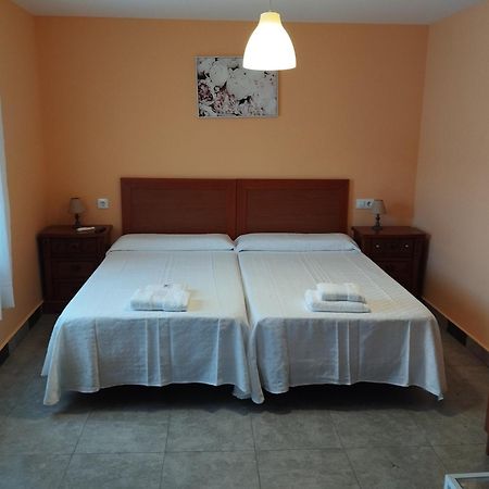 Hostal Bordillas Pomaluengo 외부 사진