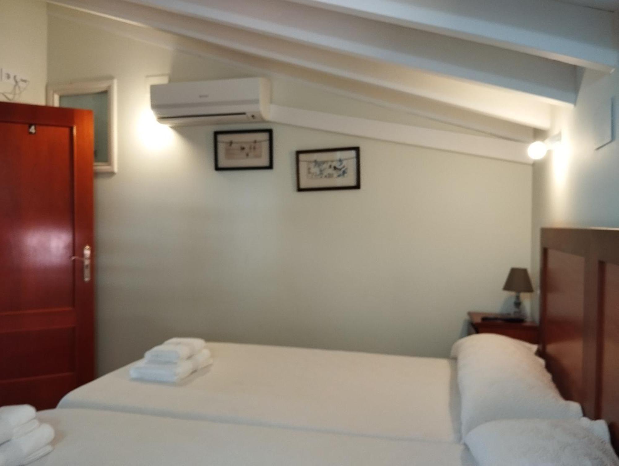 Hostal Bordillas Pomaluengo 외부 사진